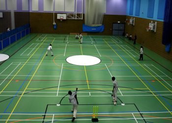 Play Indoor Cricket Rules